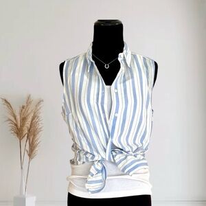 NWT Preppy Blue and White Striped Sleeveless Button Down Shirt